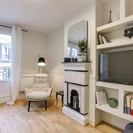 Beautiful Apt With Eiffel Tower Views By Guestready Paris
