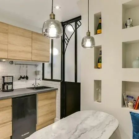 Beautiful Apt With Eiffel Tower Views By Guestready * Paris